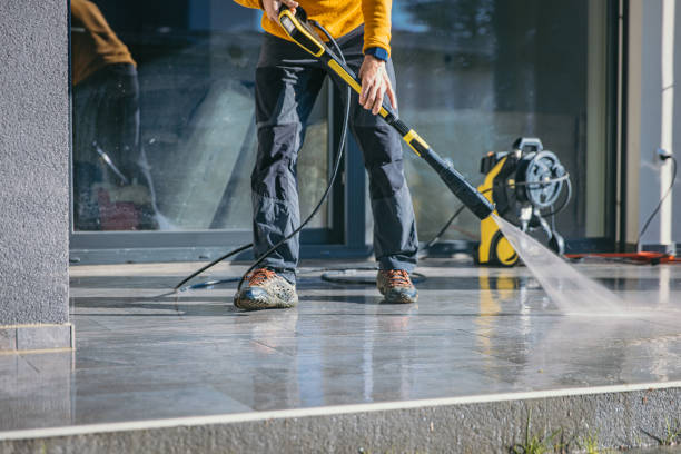 Best Roof Pressure Washing  in Leola, PA